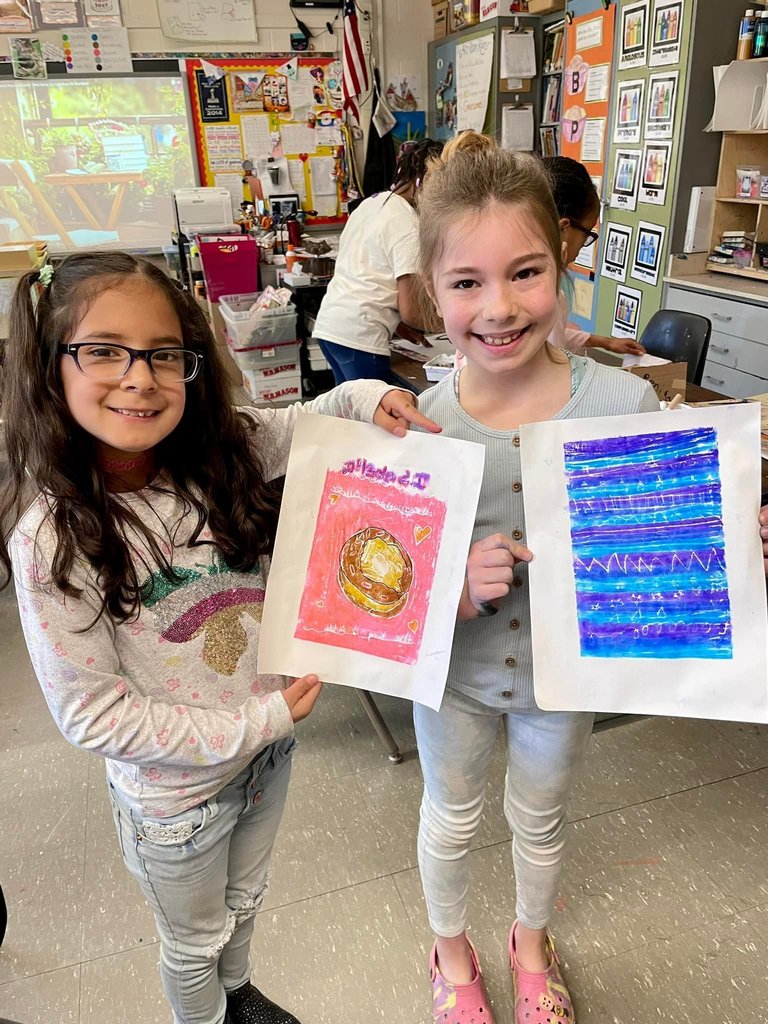 Dawe second graders are investigating printmaking in the art studio.