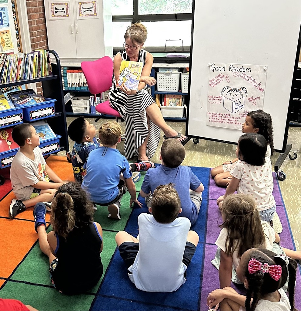 Mrs. DeMayo reading to her second grade class